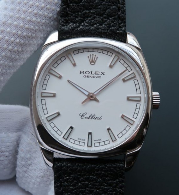 How to buy a Cellini clone watches online in Denmark?