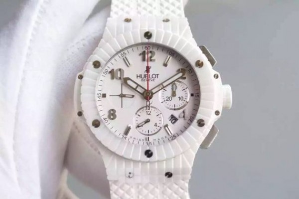 Hublot Big Bang Caviar Chrono 44mm White Ceramic White Dial Rubber Strap A7750