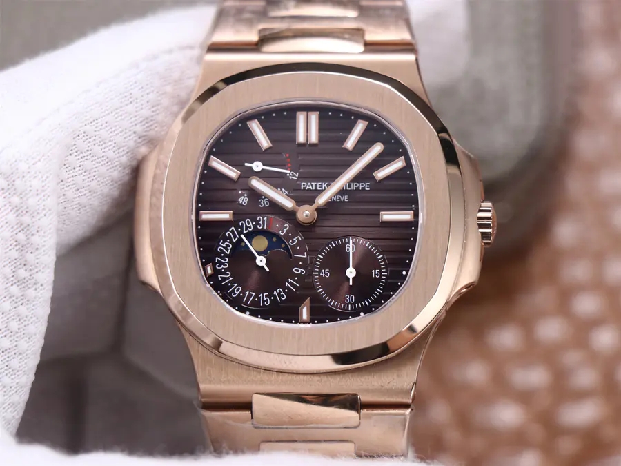 Patek Philippe Nautilus  18K Rose Gold-1:1 Superclone