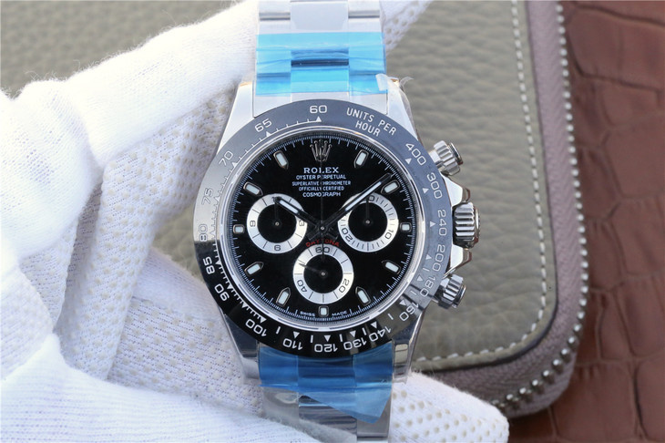 Rolex Cosmograph Daytona Ceramic Bezel Cal. 4130