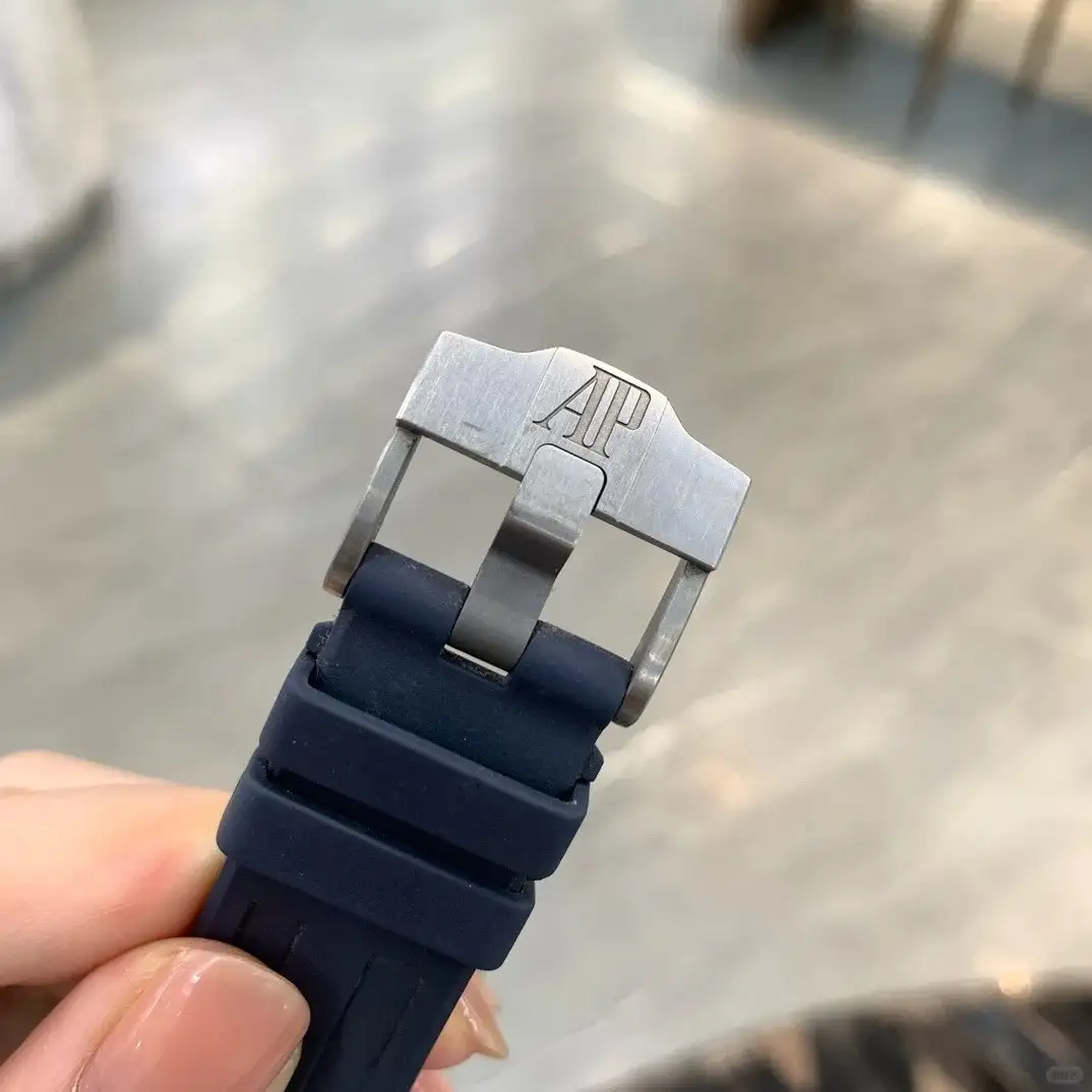 Audemars Piguet Royal Oak Offshore Selfwinding Chronograph Blue, Silver 26480TI.OO.A027CA.01 - gallery