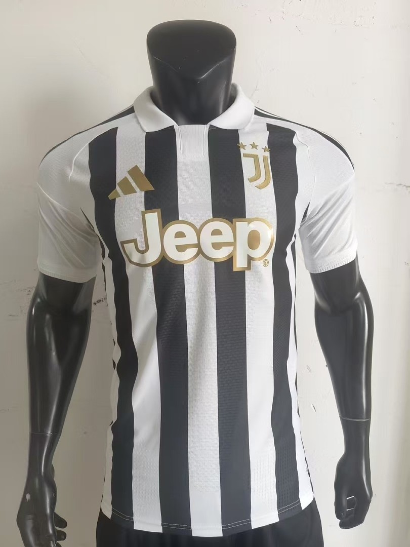 26-27 Juventus Home Jersey - view 3