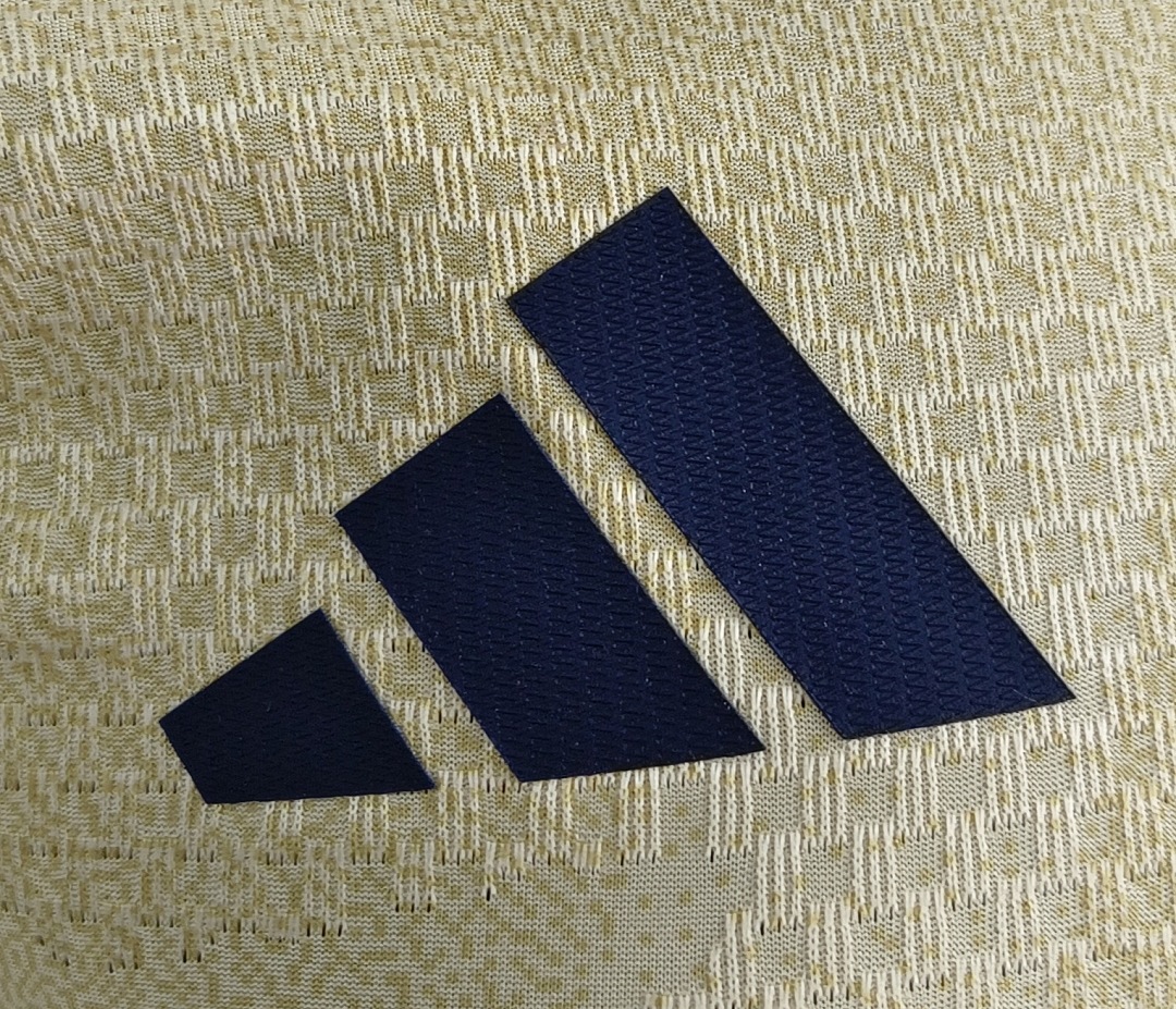 26-27 Arsenal Second Away Jersey - view 7