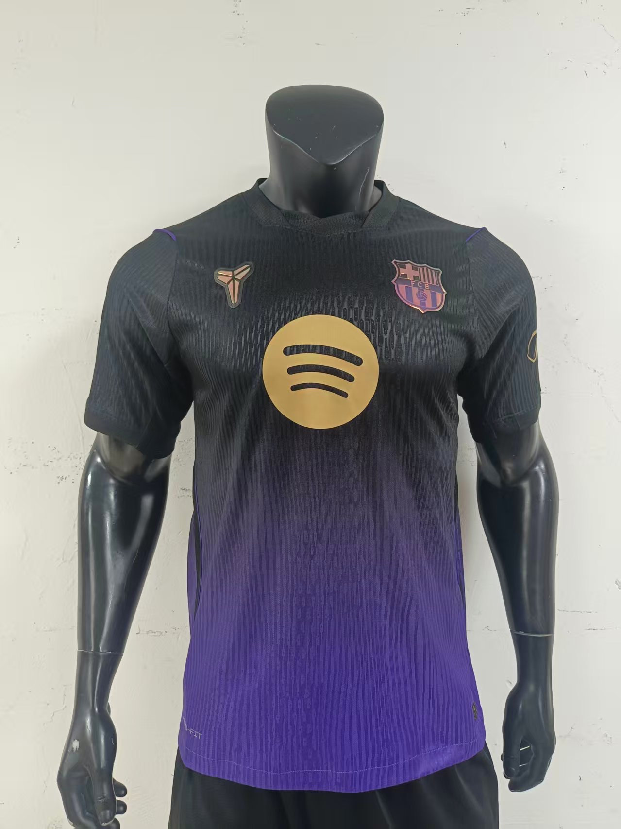 26-27 Barcelona Away Jersey 9 - view 4