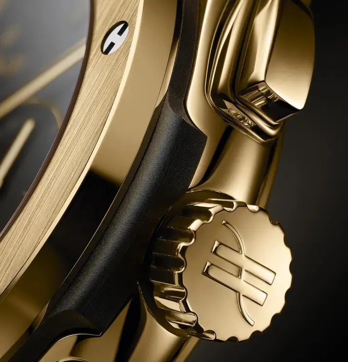 Hublot Classic Fusion Men Automatic Black Rubber Watch 541.VX.1130.RX - gallery