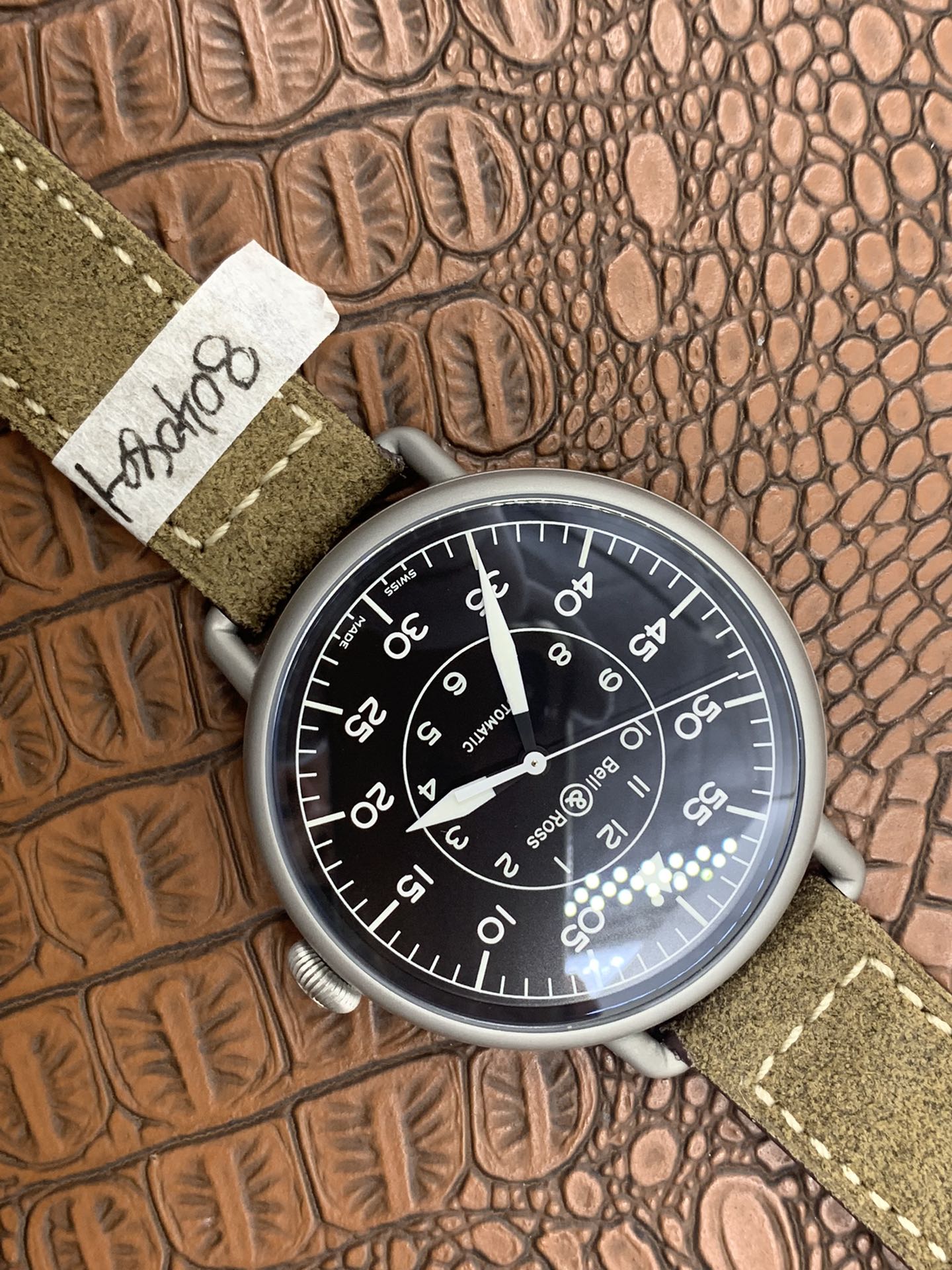 Bell&Ross WW1-92 Heritage BRWW192-MIL/SCA - gallery