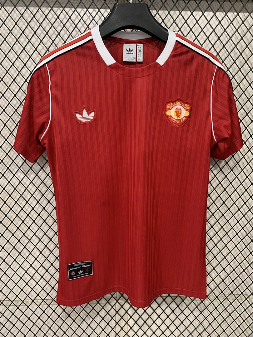 Manchester United Retro TRed S-4 XL - view 3